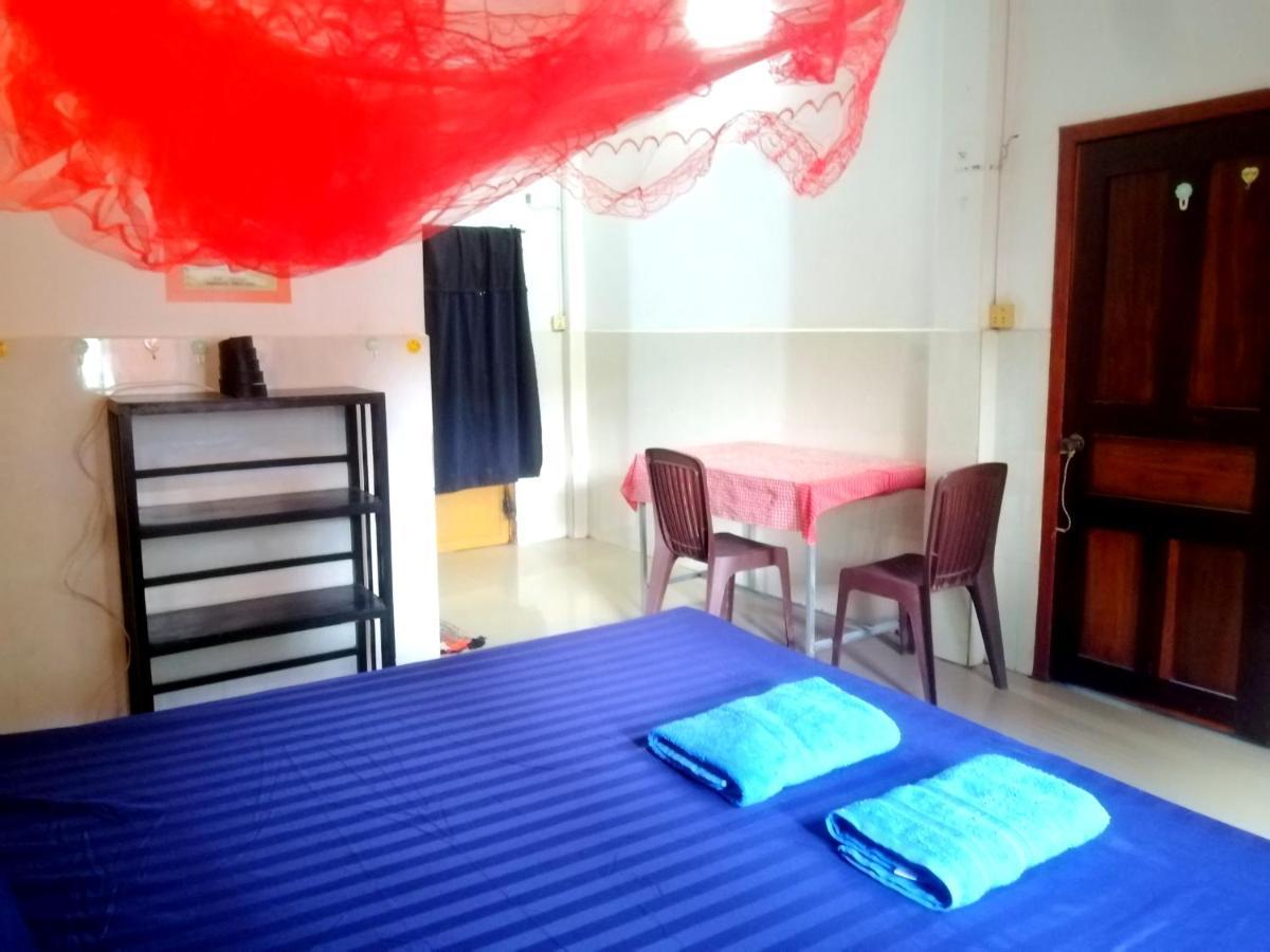 Tortuga Guesthouse Кампот Екстериор снимка